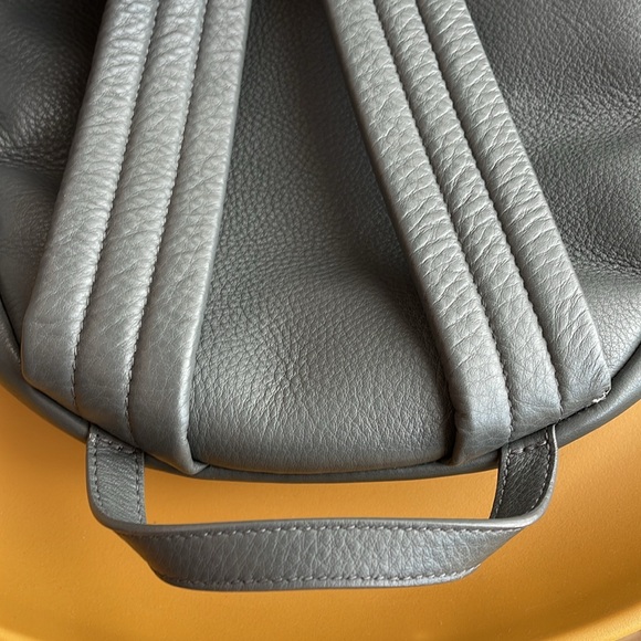 Balenciaga backpack. Great condition a little scratch on one handle-see pictures - Picture 8 of 14